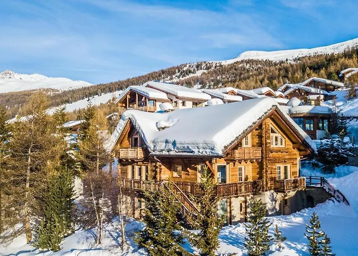 Chalet Snowflake